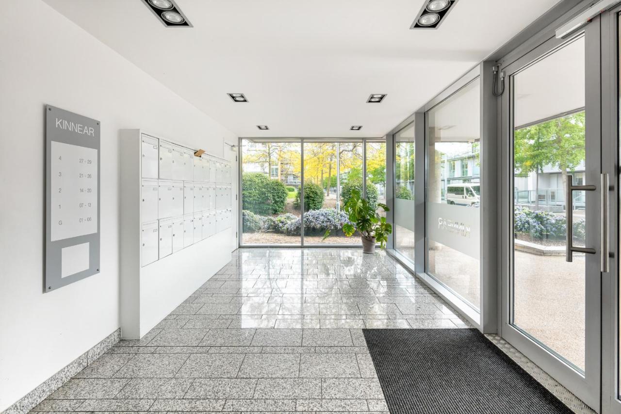 Stunning Apartment With Underground Parking! ロンドン エクステリア 写真